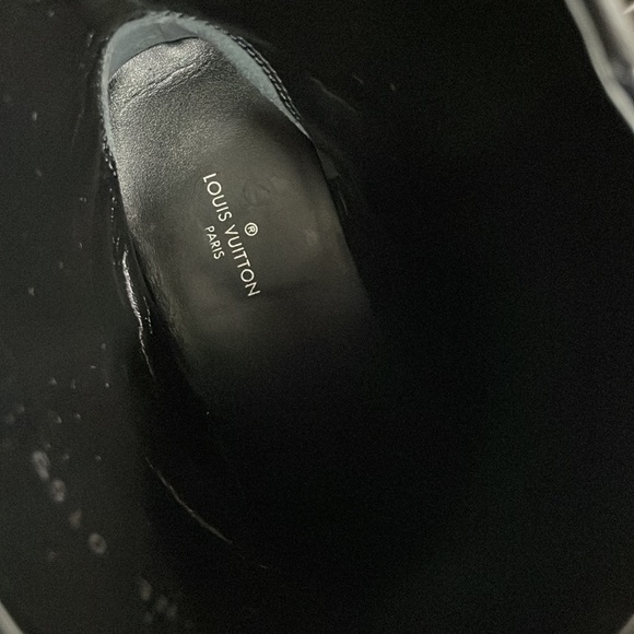 Authentic new flat Louis Vuitton rhapsody ankle boots size 35. - Picture 11 of 16
